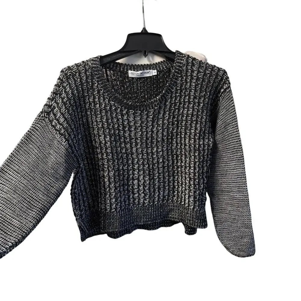 Cotton Emporium Cropped Sweater Size small Black White Long Sleeve Tunic Top